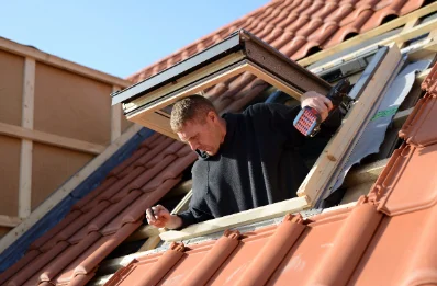 Pose de fenêtres de toit Velux à Lestrem